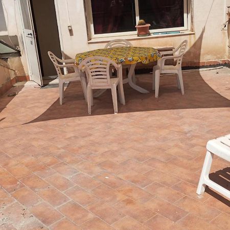 Bed and Breakfast Sweet Politeama Palermo Esterno foto