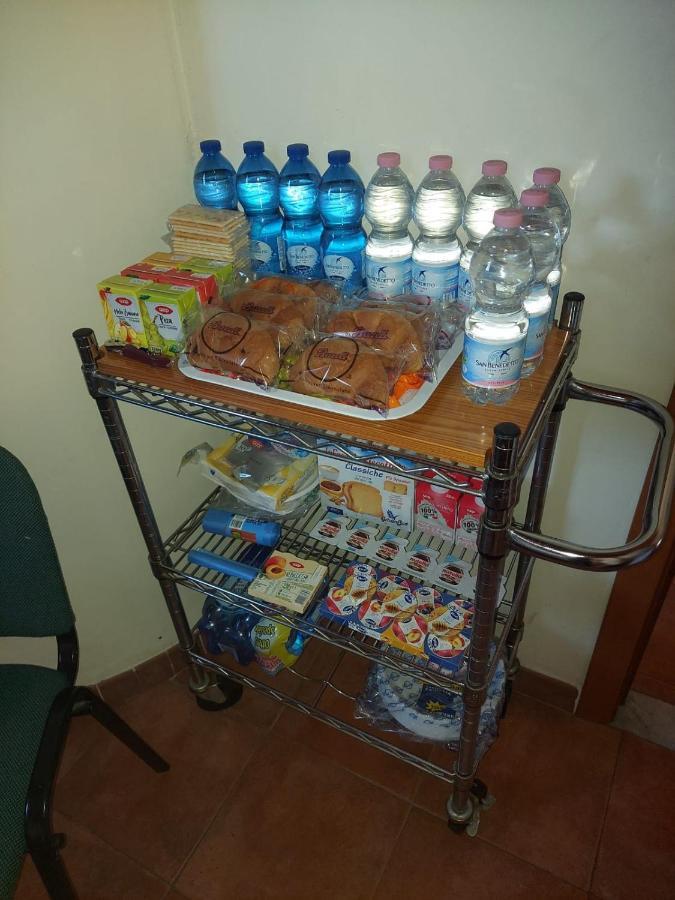 Bed and Breakfast Sweet Politeama Palermo Esterno foto