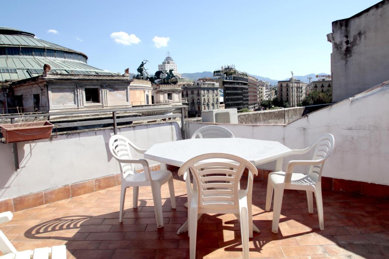 Bed and Breakfast Sweet Politeama Palermo Esterno foto