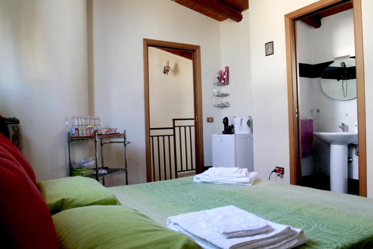 Bed and Breakfast Sweet Politeama Palermo Esterno foto