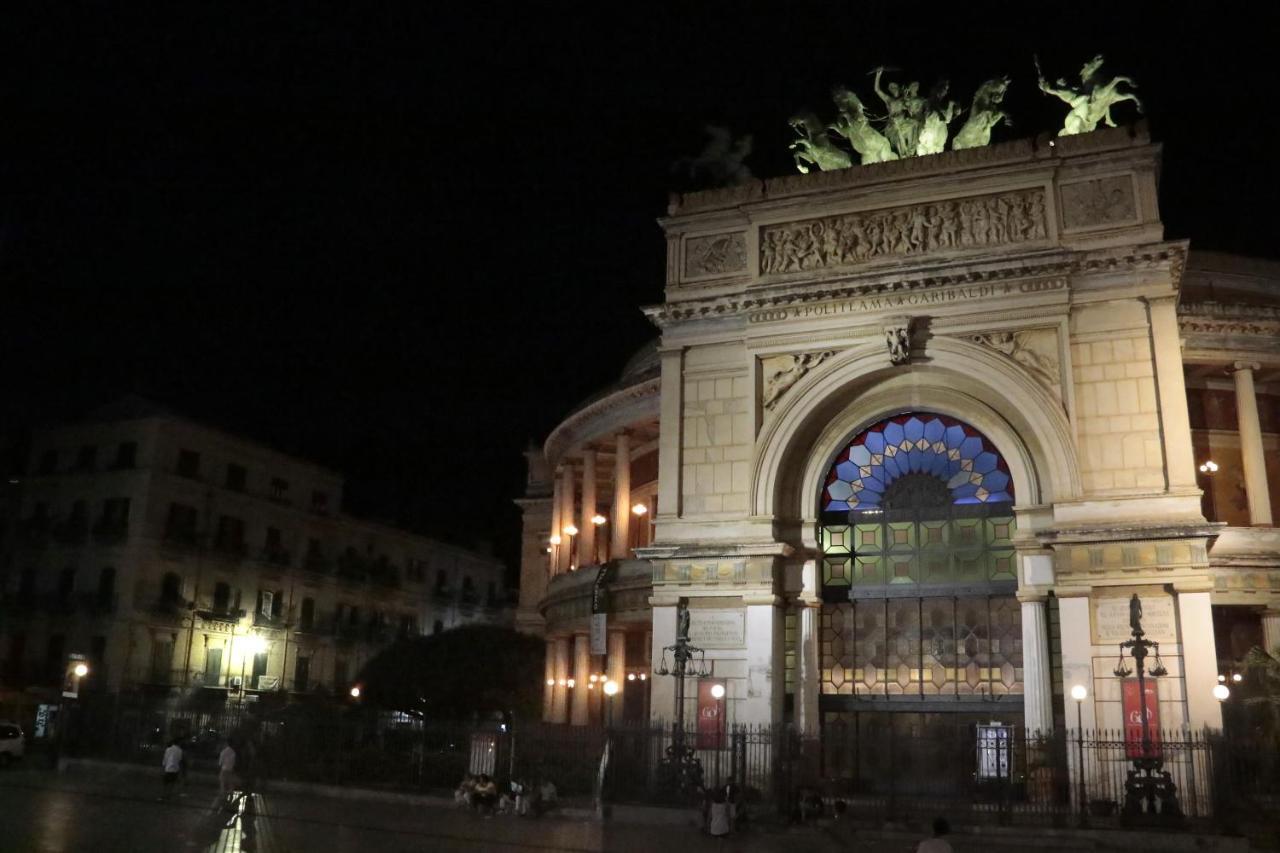 Bed and Breakfast Sweet Politeama Palermo Esterno foto